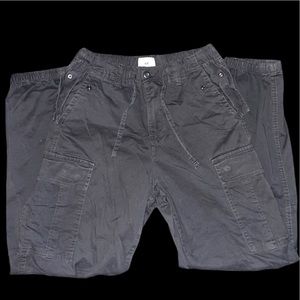 H&M Cargos